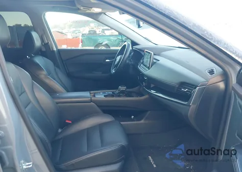 2022 Nissan Rogue Sl Fwd z USA, uszkodzony, nr VIN 5N1BT3CA9NC693383